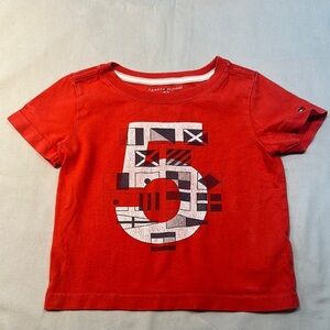 Tommy Hilfiger Short Sleeve Tee with Vintage style Graphic